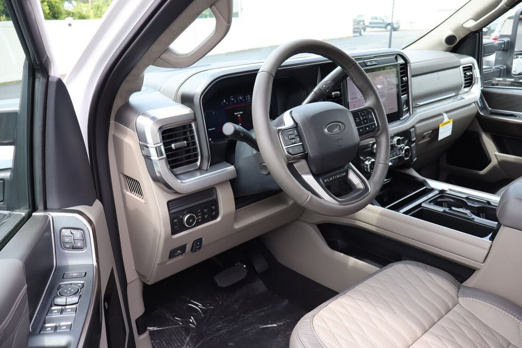 2026 Ford F-350SD Platinum DRW