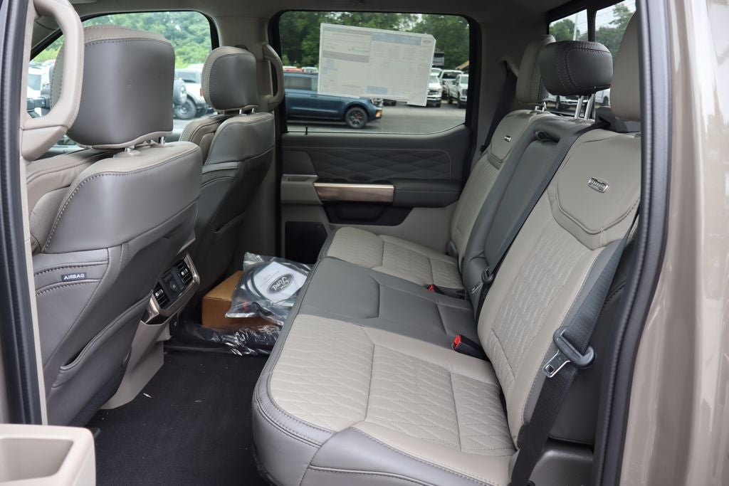 2026 Ford F-350SD Platinum DRW