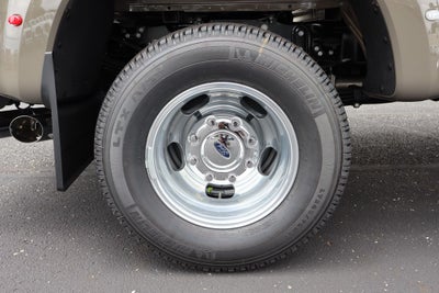 2026 Ford F-350SD Platinum DRW