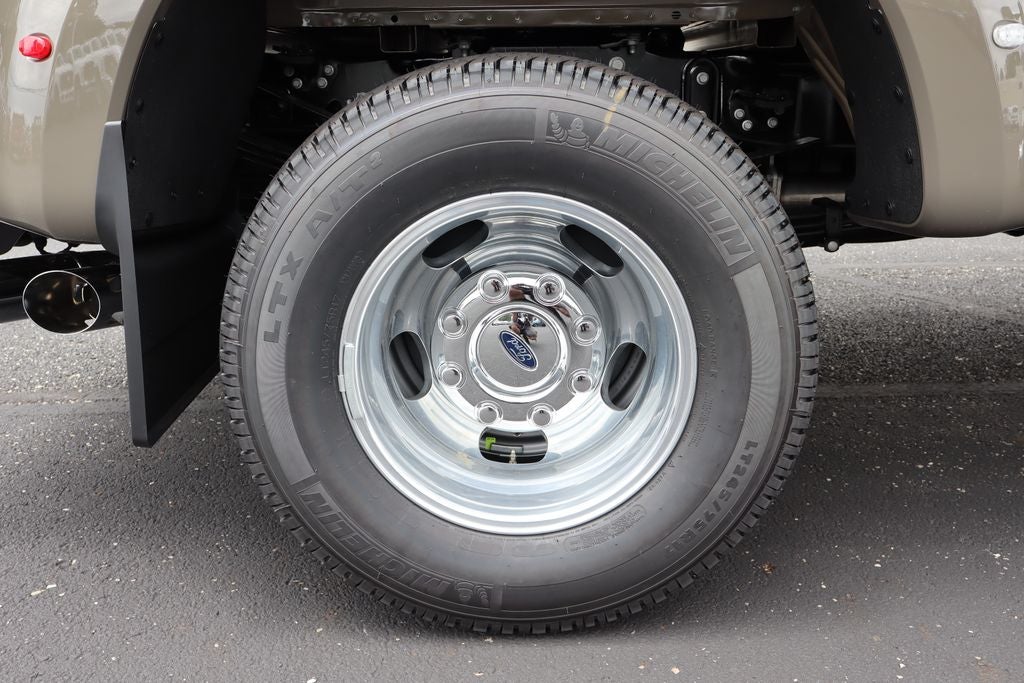 2026 Ford F-350SD Platinum DRW
