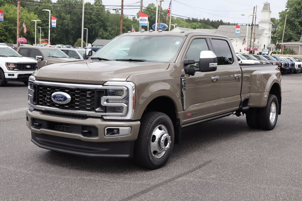 2026 Ford F-350SD Platinum DRW