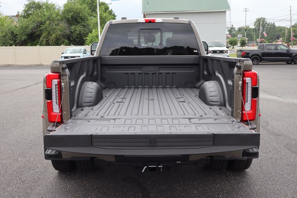 2026 Ford F-350SD Platinum DRW
