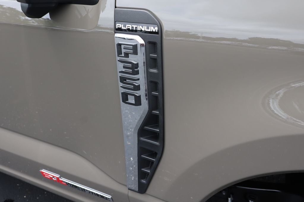 2026 Ford F-350SD Platinum DRW