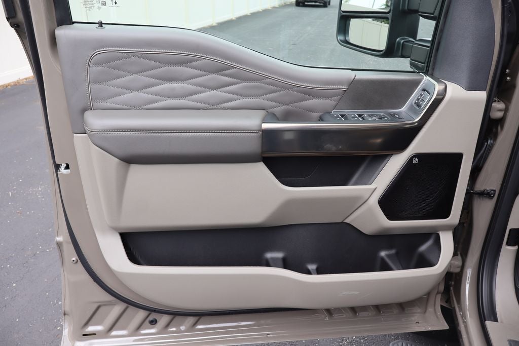 2026 Ford F-350SD Platinum DRW