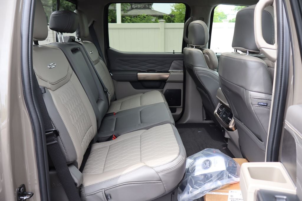 2026 Ford F-350SD Platinum DRW