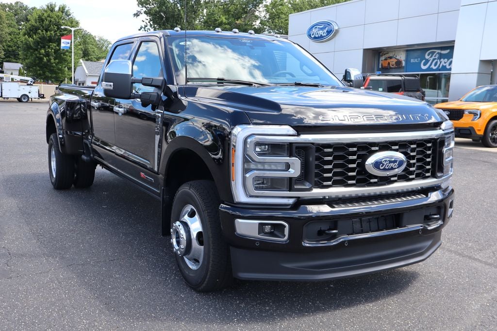2026 Ford F-350SD Platinum DRW