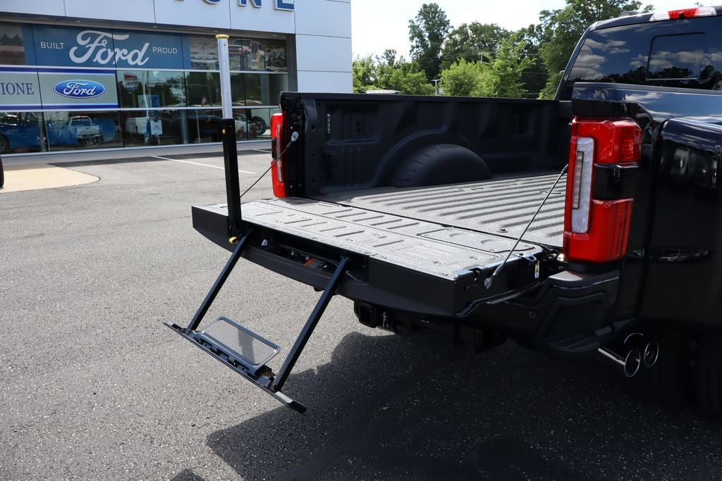 2026 Ford F-350SD Platinum DRW
