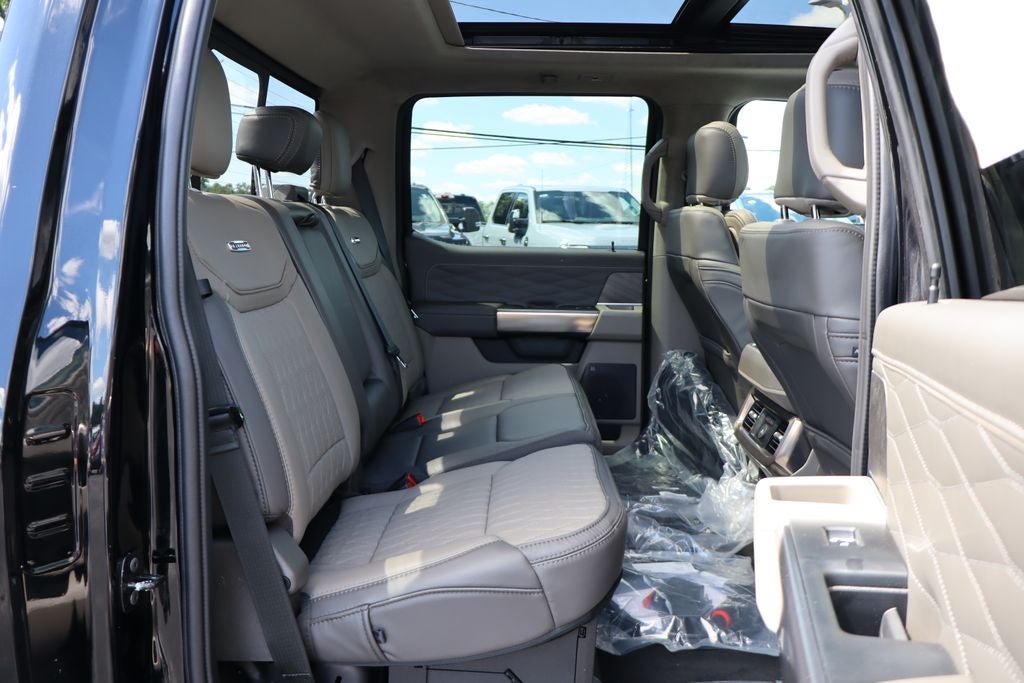 2026 Ford F-350SD Platinum DRW
