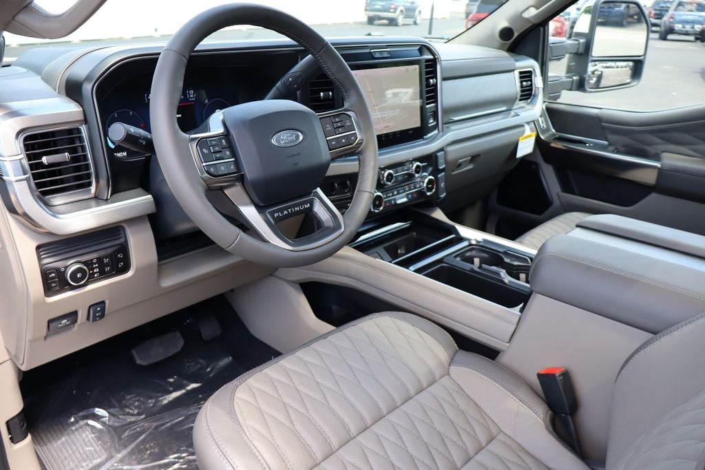 2026 Ford F-350SD Platinum DRW