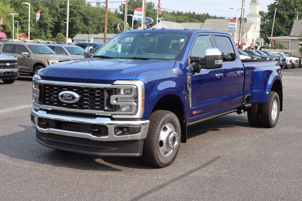 2026 Ford F-350SD Lariat DRW