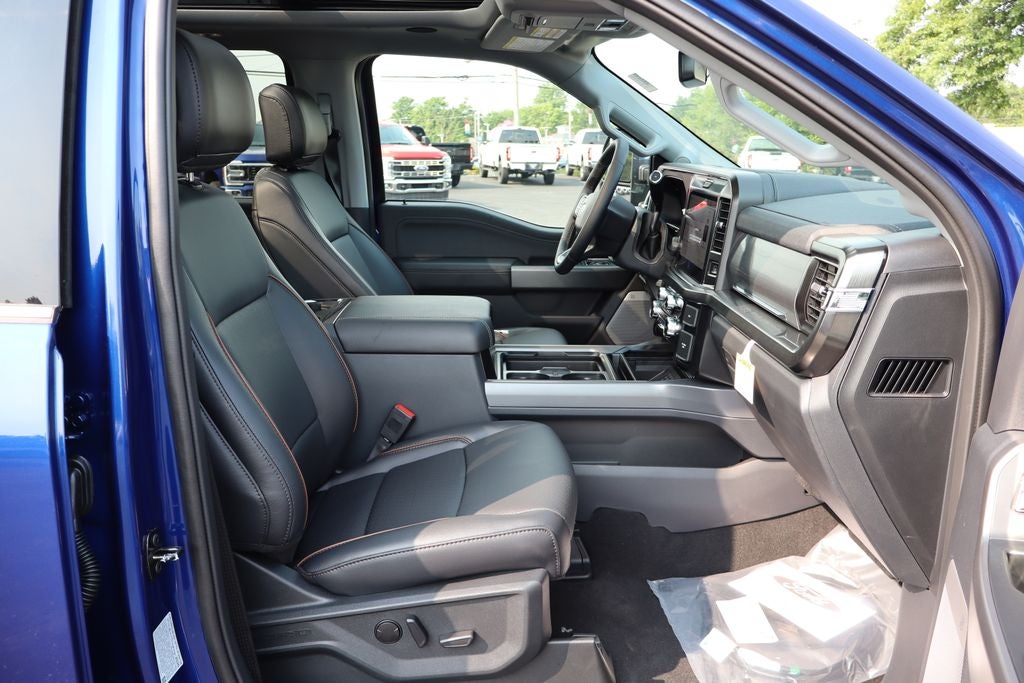 2026 Ford F-350SD Lariat DRW