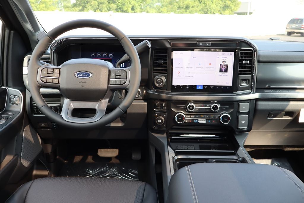 2026 Ford F-350SD Lariat DRW