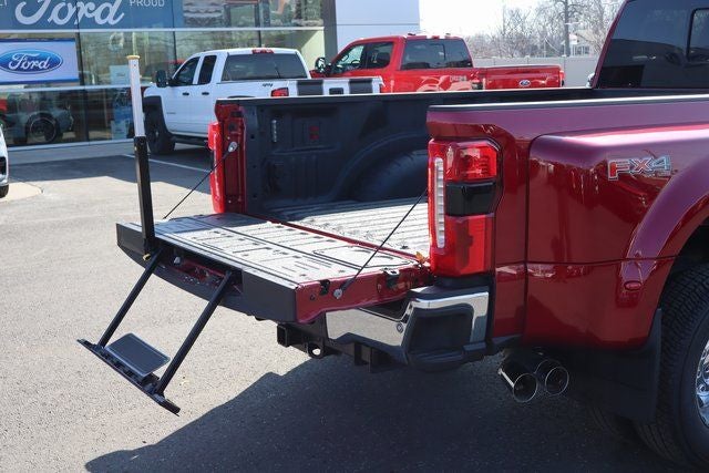 2026 Ford F-350SD Lariat DRW