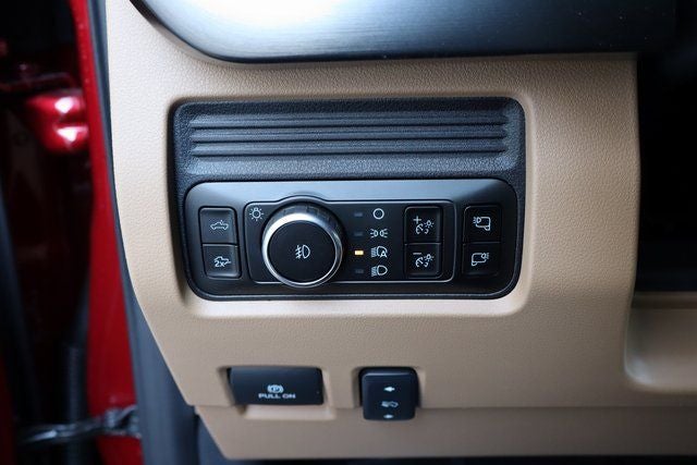 2026 Ford F-350SD Lariat DRW