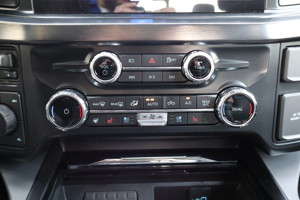 2026 Ford F-350SD Lariat DRW