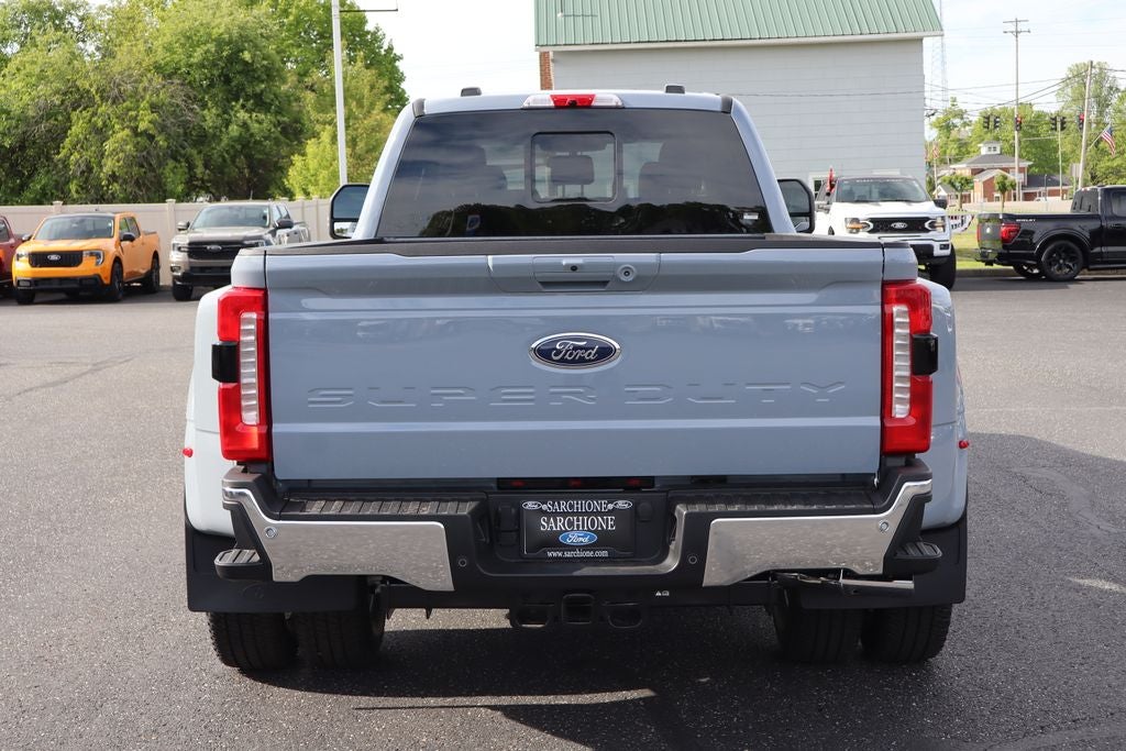 2026 Ford F-350SD Lariat DRW