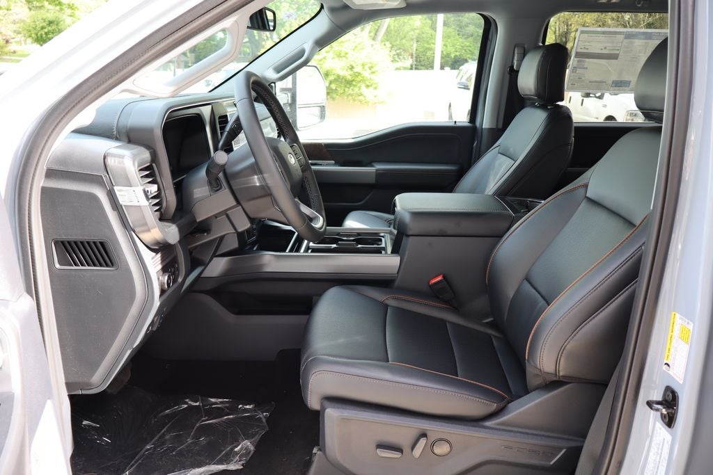 2026 Ford F-350SD Lariat DRW