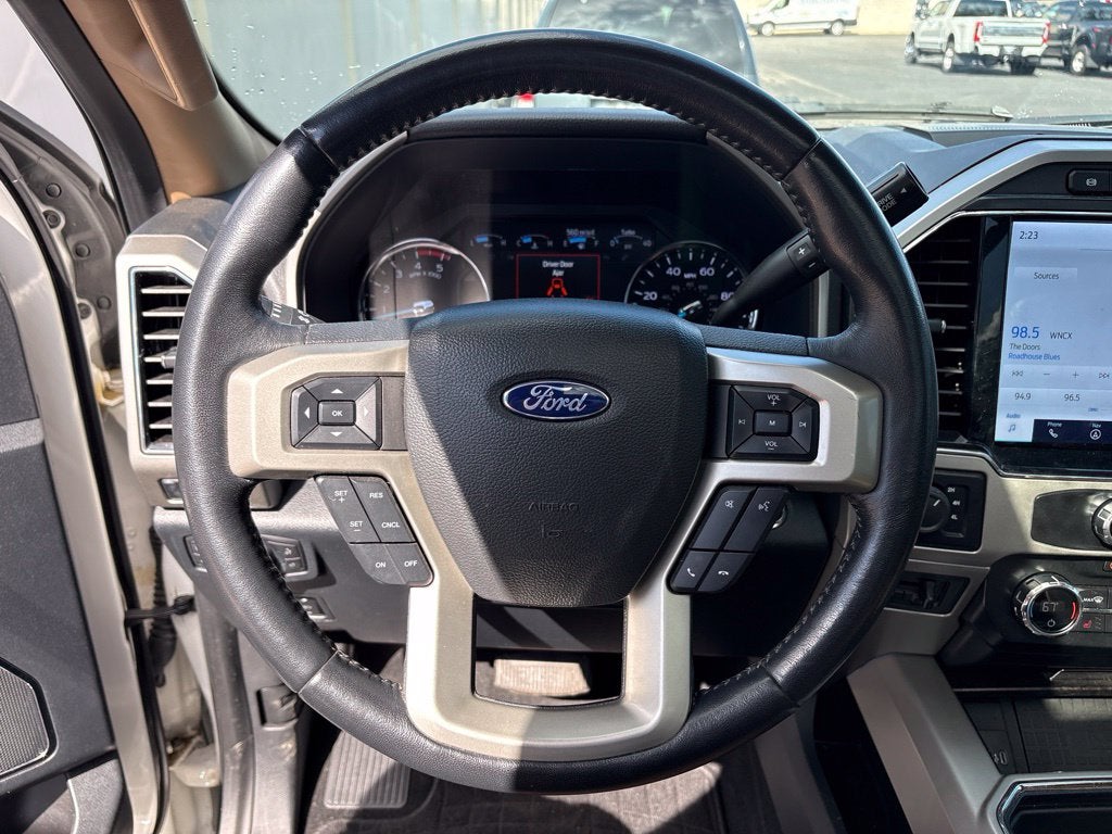 2022 Ford F-350SD Lariat DRW