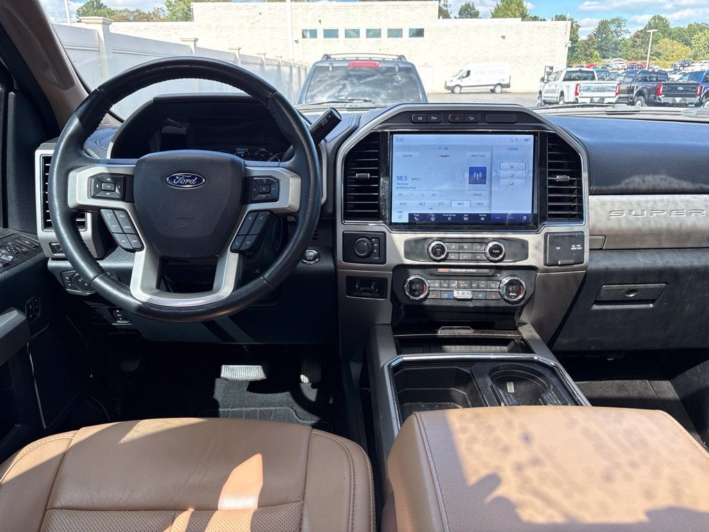 2022 Ford F-350SD Lariat DRW
