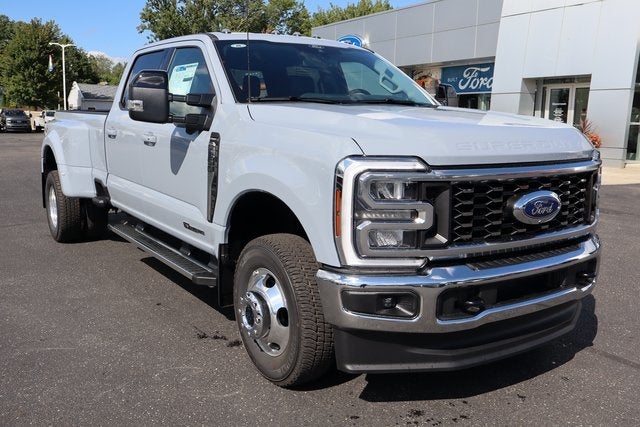 2026 Ford F-350SD Lariat DRW