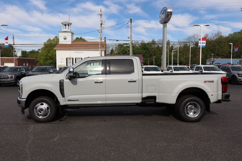 2026 Ford F-350SD Lariat DRW