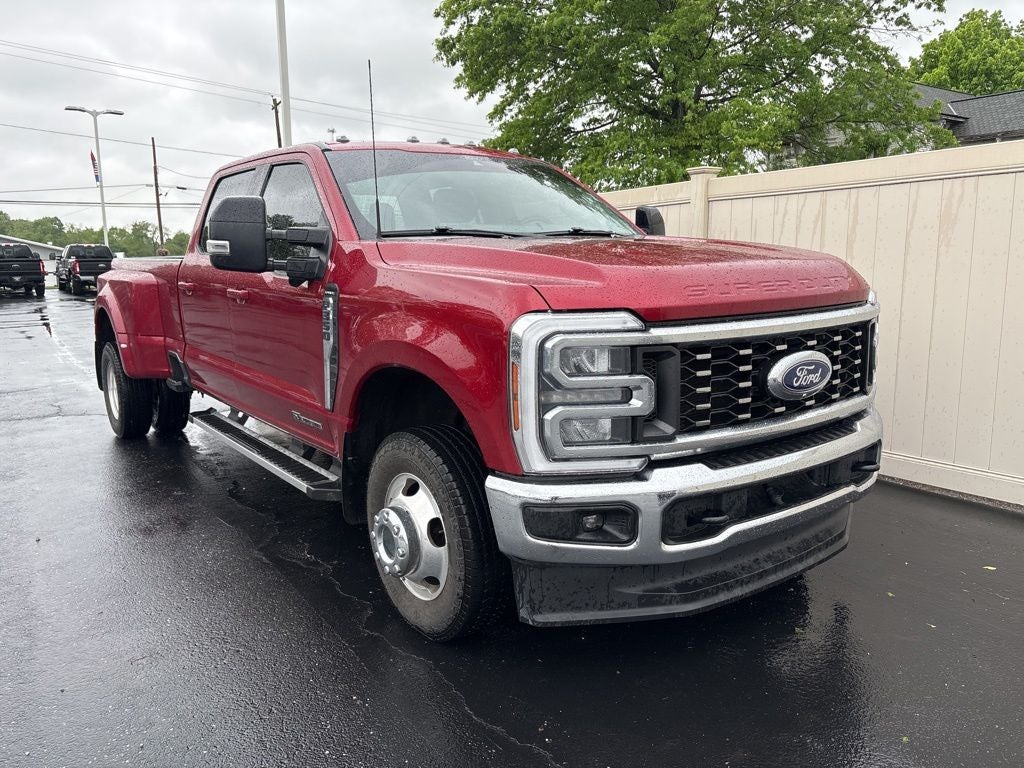 2025 Ford F-350SD Lariat DRW