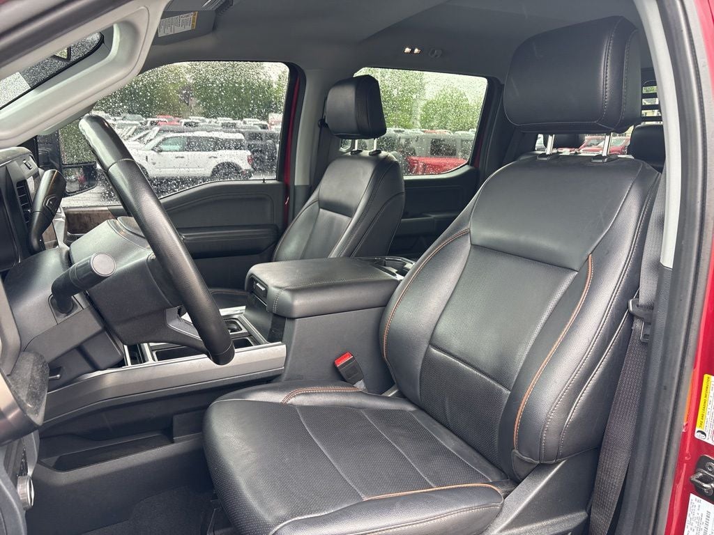 2025 Ford F-350SD Lariat DRW