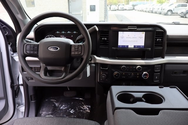 2025 Ford F-350SD XL