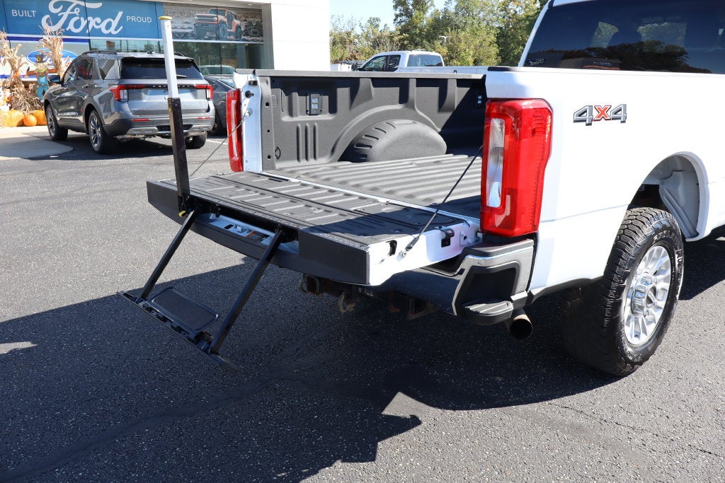 2022 Ford F-350SD XL