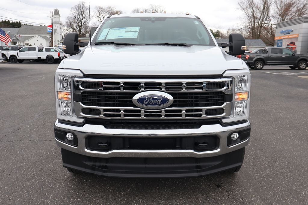 2026 Ford F-350SD XLT w/8' Knapheide Service Body
