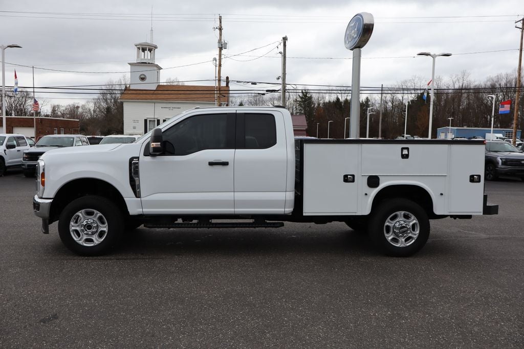 2026 Ford F-350SD XLT w/8' Knapheide Service Body