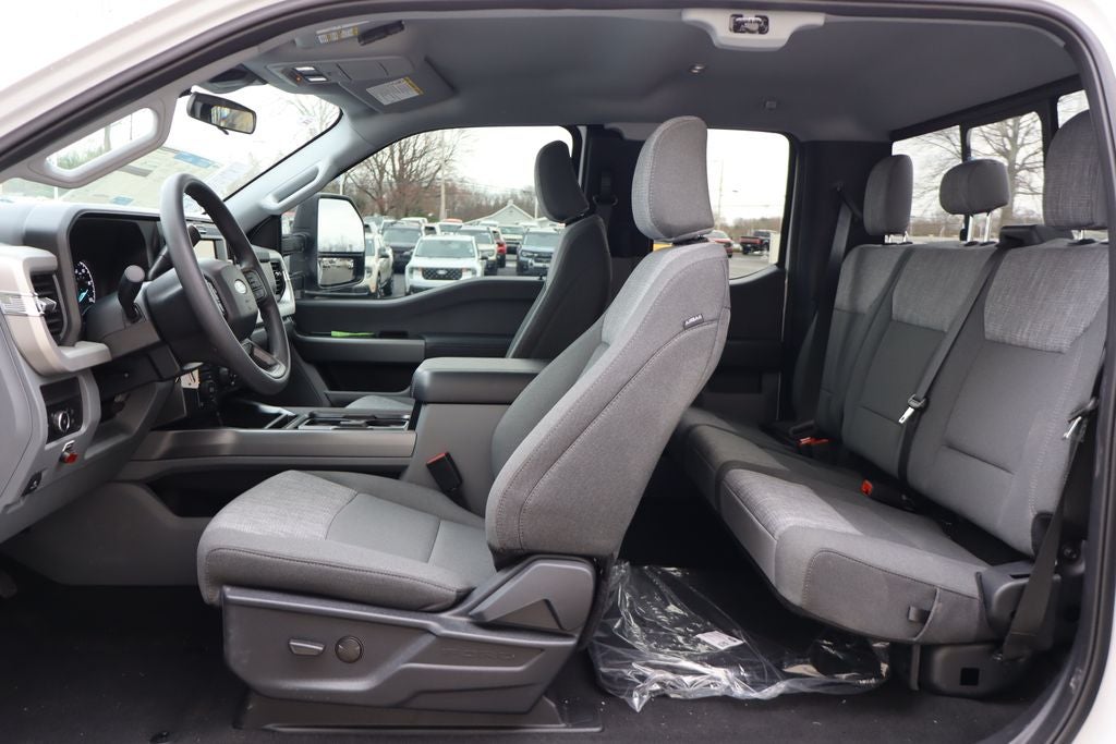 2026 Ford F-350SD XLT w/8' Knapheide Service Body