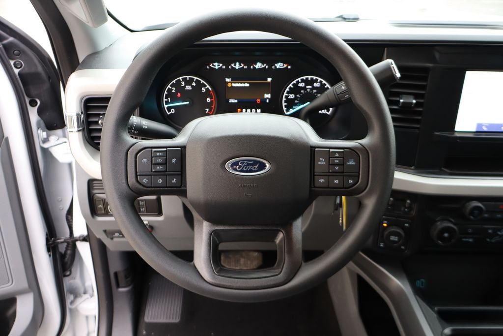 2026 Ford F-350SD XLT w/8' Knapheide Service Body