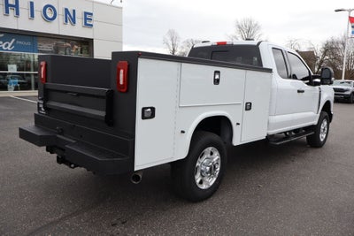 2026 Ford F-350SD XLT w/8' Knapheide Service Body