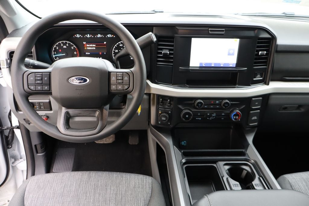 2026 Ford F-350SD XLT w/8' Knapheide Service Body