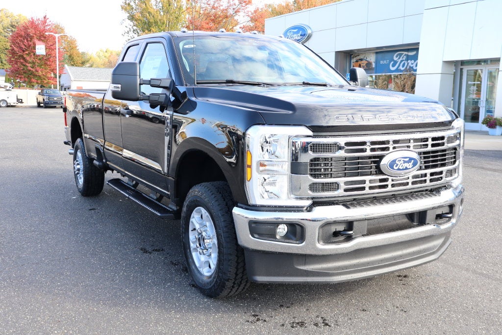 2027 Ford F-350SD XLT