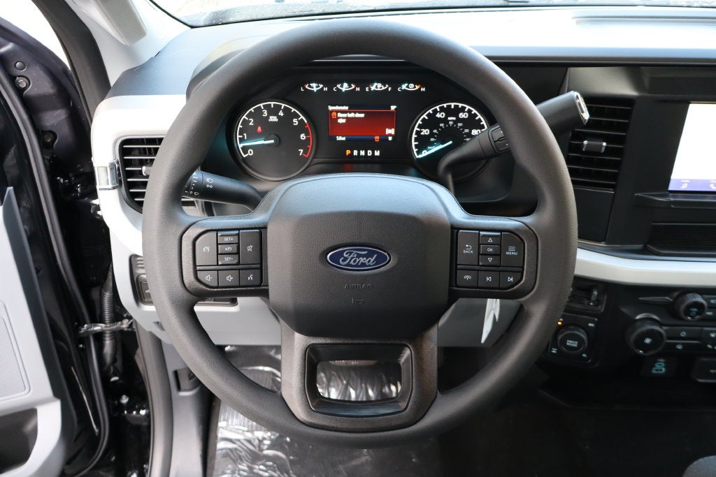 2027 Ford F-350SD XLT