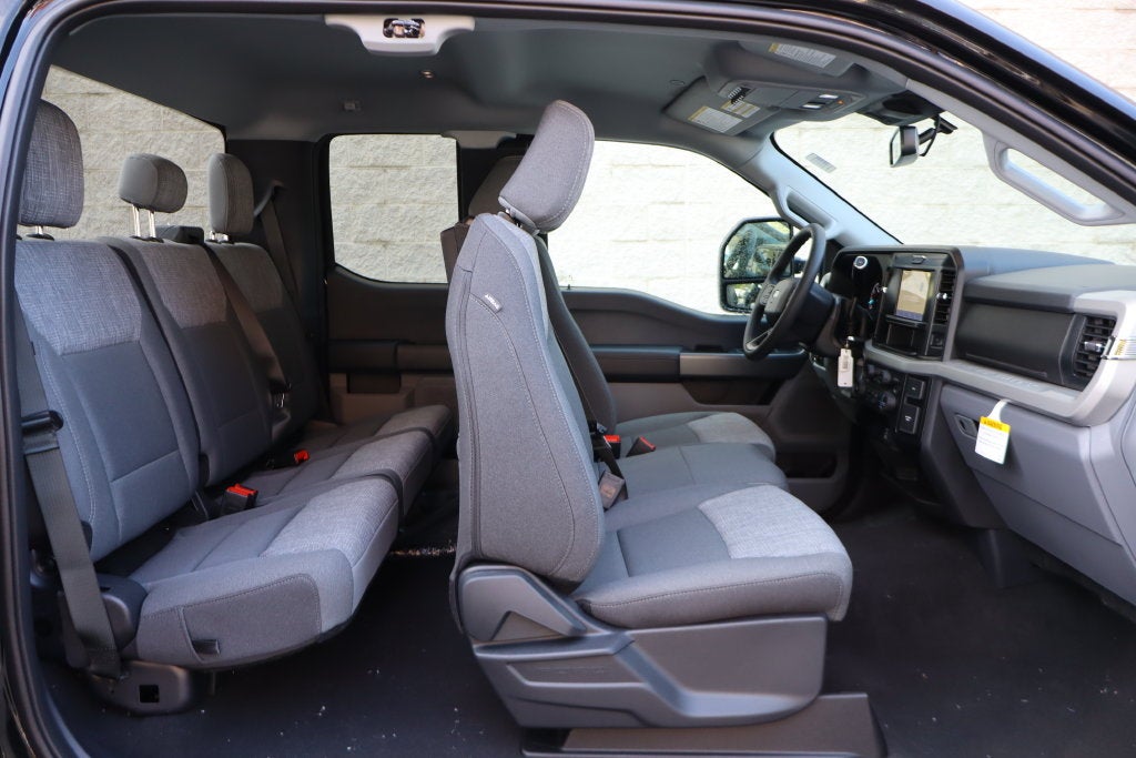 2027 Ford F-350SD XLT