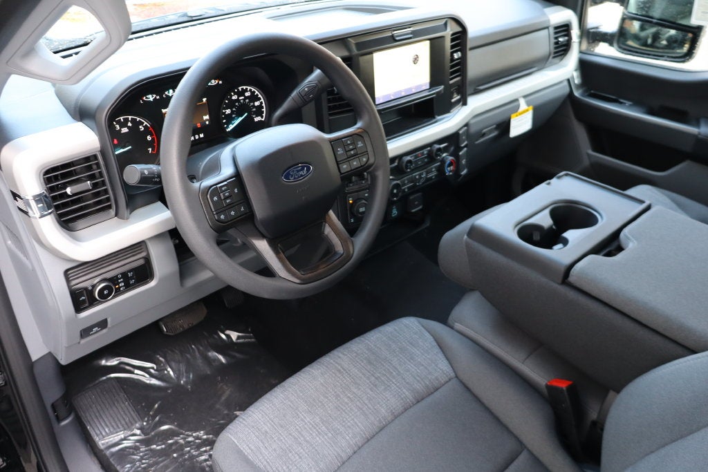 2027 Ford F-350SD XLT