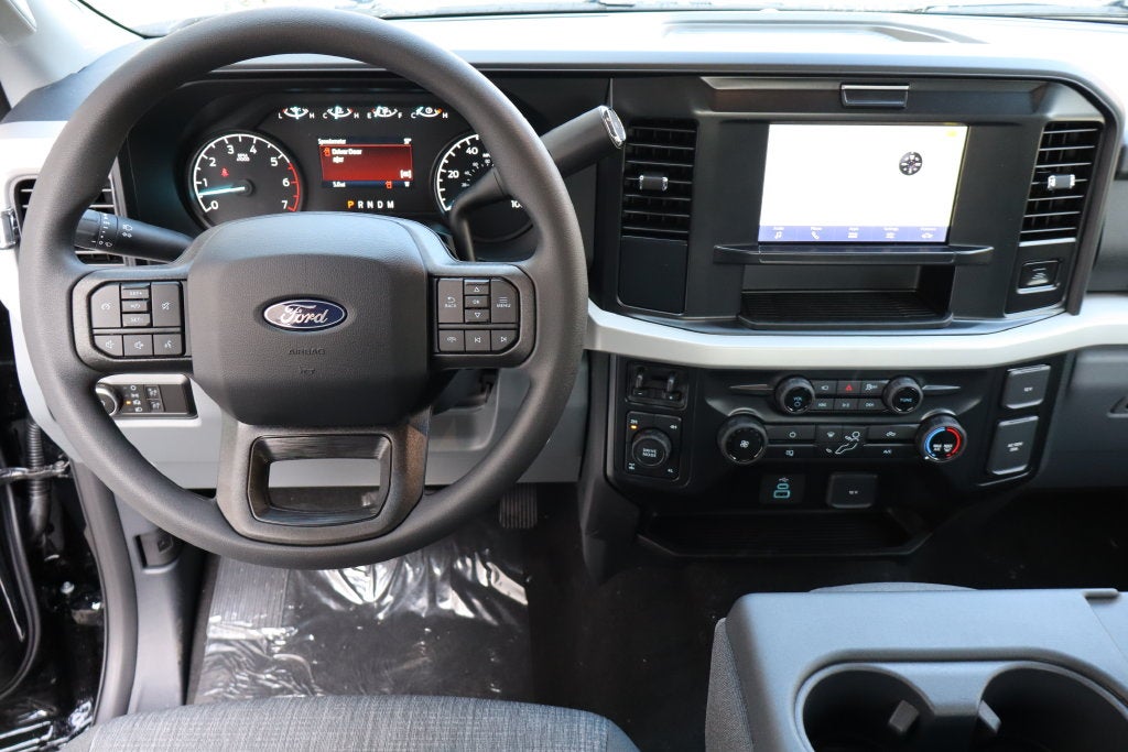 2027 Ford F-350SD XLT