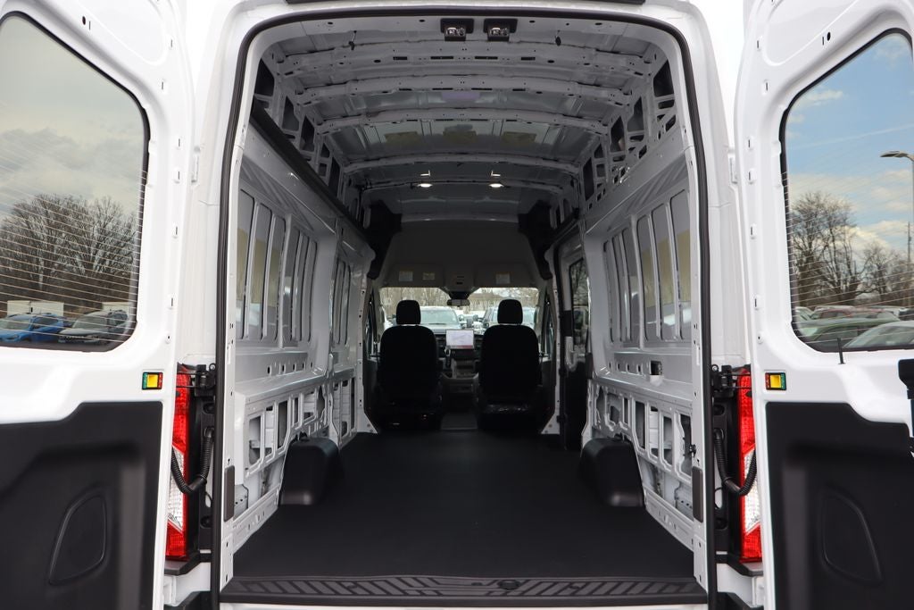 2026 Ford Transit-350 HD HR