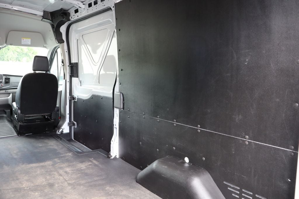 2025 Ford Transit-250 MR