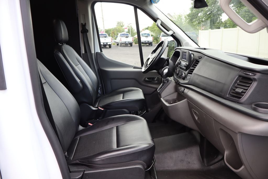 2025 Ford Transit-250 MR