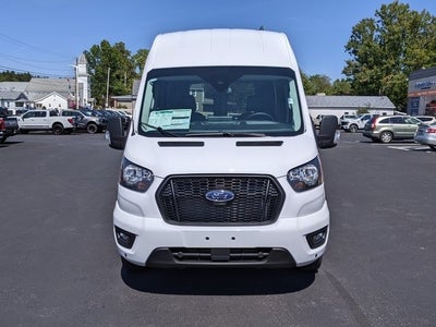2024 Ford Transit-250 HR