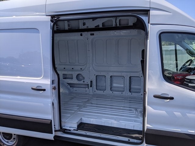 2024 Ford Transit-250 HR