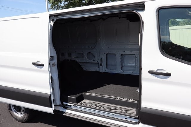 2025 Ford Transit-250 LR