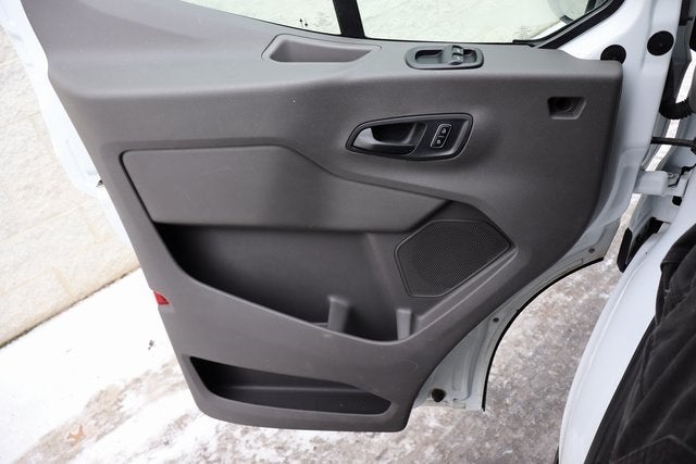 2024 Ford Transit-250 LR