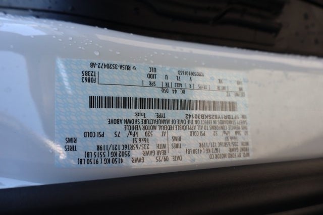 2025 Ford Transit-250 LR