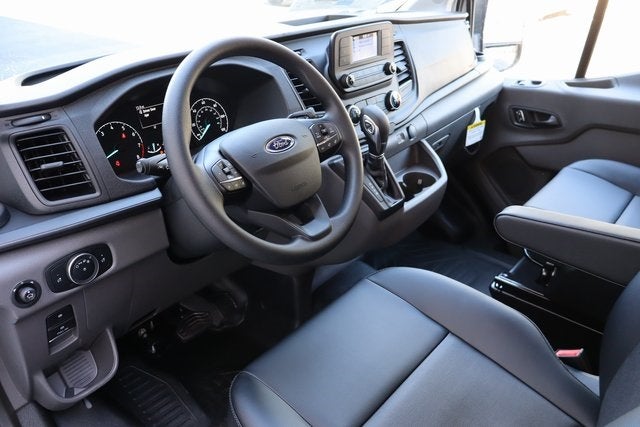 2025 Ford Transit-250 LR