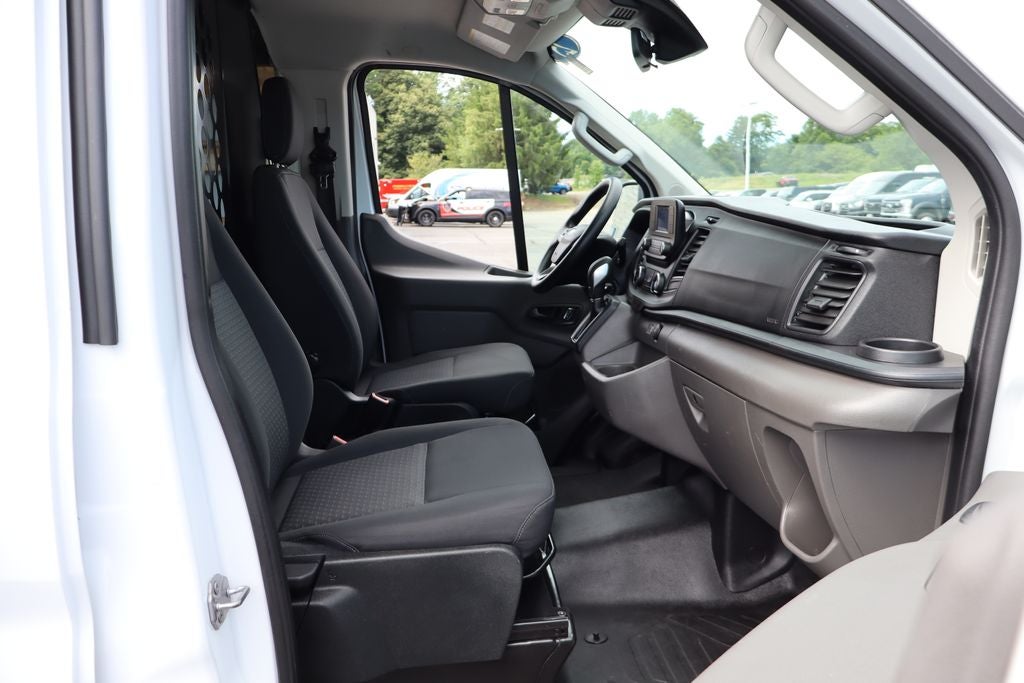 2025 Ford Transit-250 LR
